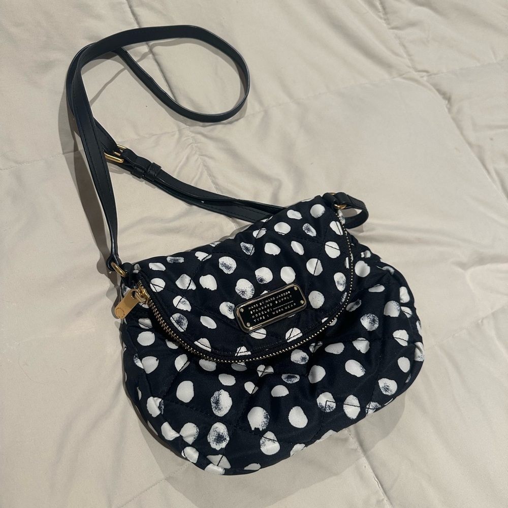 Marc by Marc Jacob’s Crossbody Handbag in Black & White Print w/ 2 Compartments